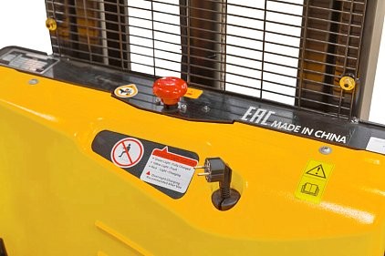 Штабелер электрический самоходный EST122 (1200 кг; 3 м; 24В / 105Ач) SMARTLIFT (SMART) купить в Томске