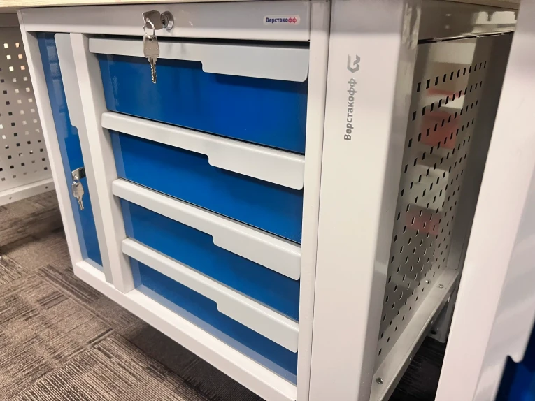 Верстак CTR 2232.S4L34.24-1 купить в Томске Верстак CTR 2232.S4L34.24-1 купить в Томске