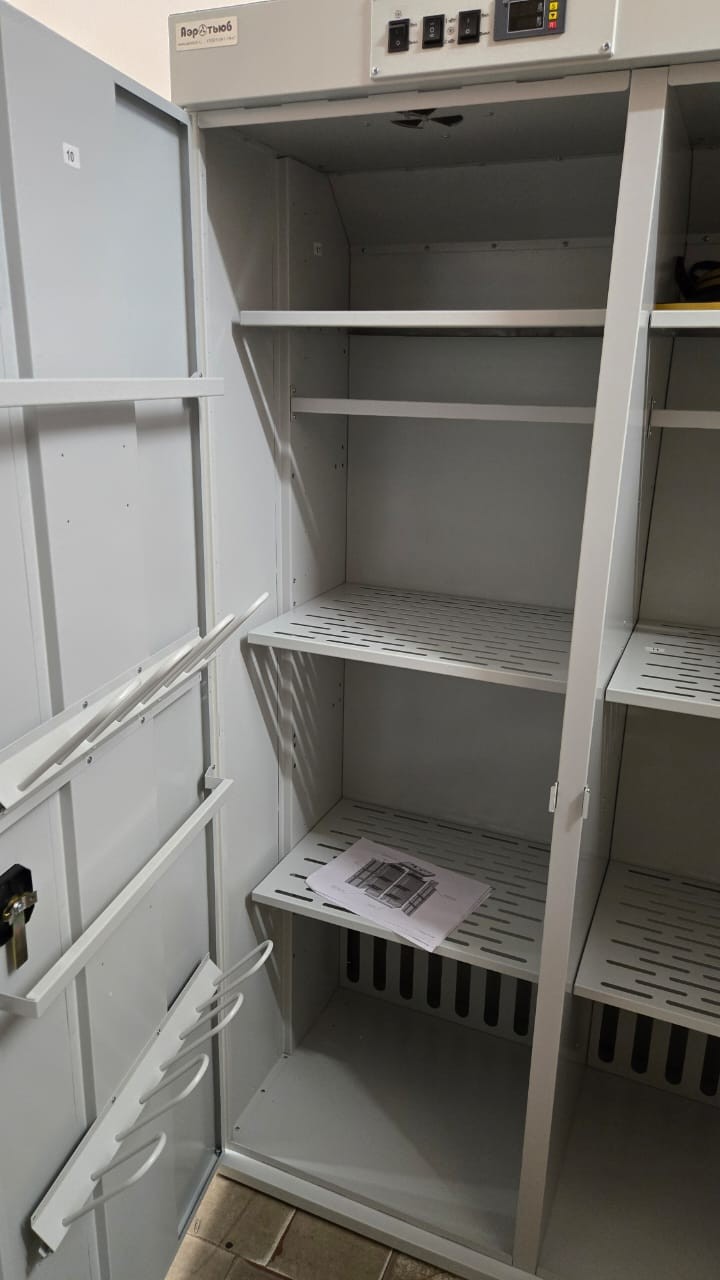 Сушильный шкаф ШС-4 СП3 Ф для одежды, белья и обуви купить в Томске Сушильный шкаф ШС-4 СП3 Ф для одежды, белья и обуви купить в Томске