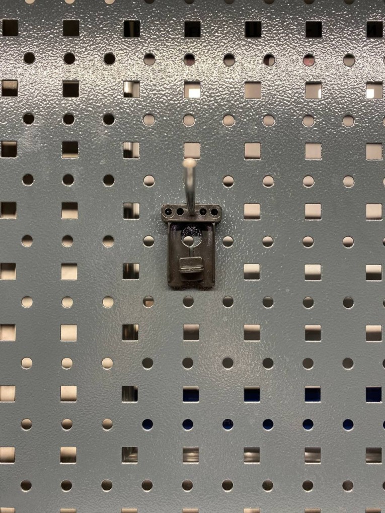 Крючок 100 мм купить в Томске Крючок 100 мм купить в Томске