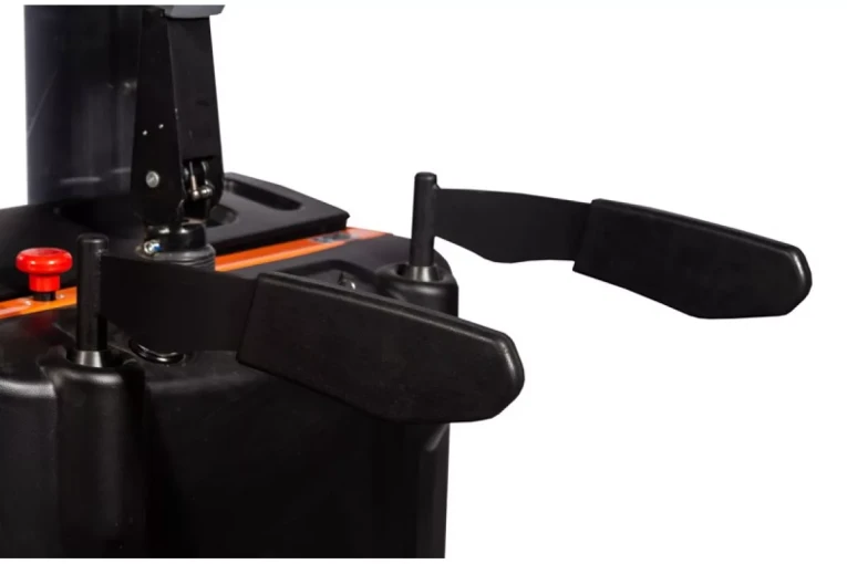 Штабелер электрический самоходный с платформой 2 т - 4,5 м Вилы: 1150 , АКБ Свинцово - кислотная, CL2045W SIBLINE купить в Томске Штабелер электрический самоходный с платформой 2 т - 4,5 м Вилы: 1150 , АКБ Свинцово - кислотная, CL2045W SIBLINE купить в Томске