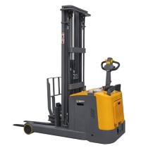 Штабелер электрический самоходный CQD20R (2000 кг; 5,6 м; 24В / 280Ач, PV, EPS) SMARTLIFT (SMART) Штабелер электрический самоходный CQD20R (2000 кг; 5,6 м; 24В / 280Ач, PV, EPS) SMARTLIFT (SMART)